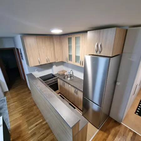 Raven2 아파트 Železnik